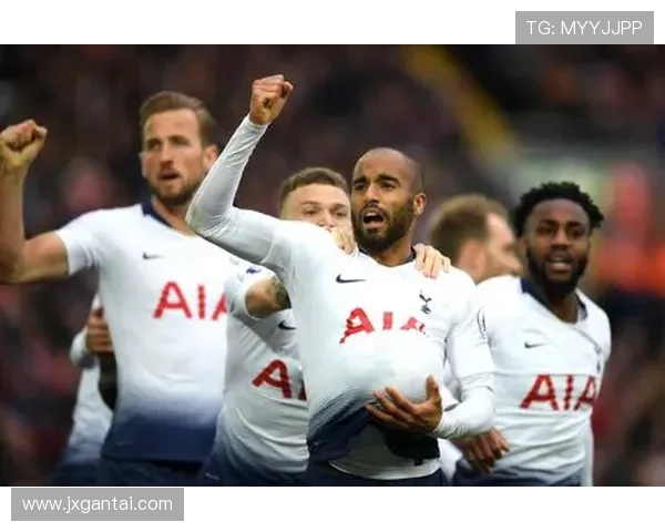 保尼白鹰与悉尼的激烈对决揭示了澳超联赛的竞争魅力与球队实力较量